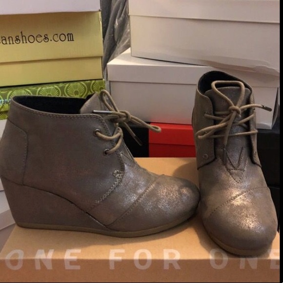 TOMS gray wedges - Picture 2 of 3